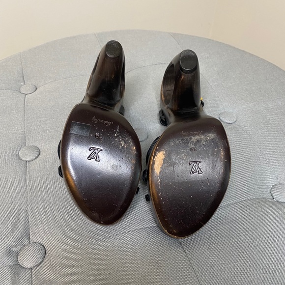 Louis Vuitton Shoe Shoe - Picture 3 of 4